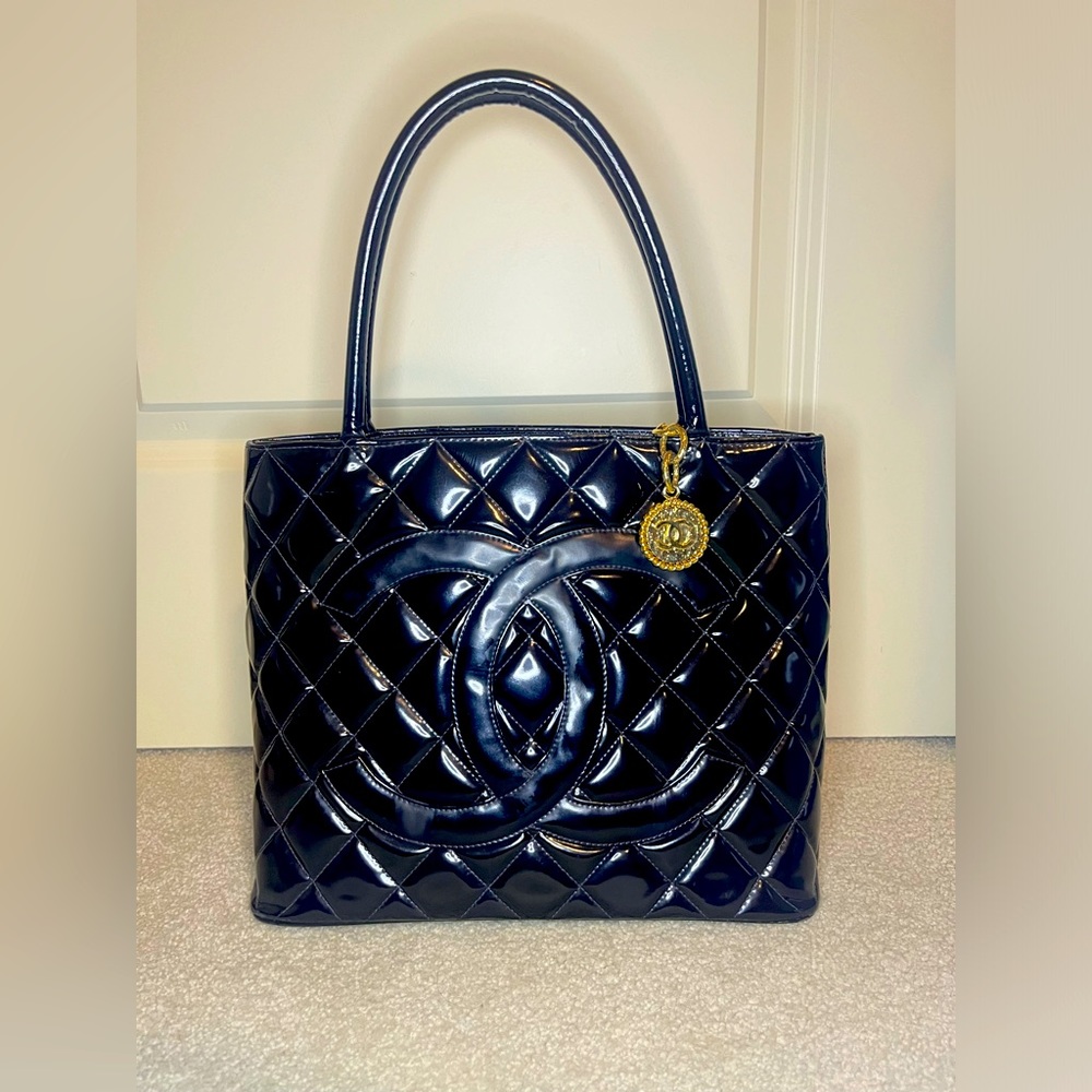 🖤🤍BEAUTIFUL CHANEL🤍🖤